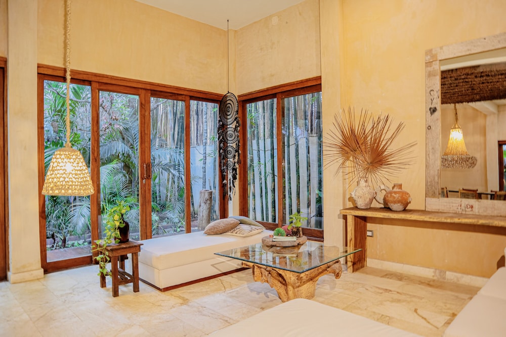 Family Villa, 4 Bedrooms (Casa Xelva, private pool and jacuzzi)