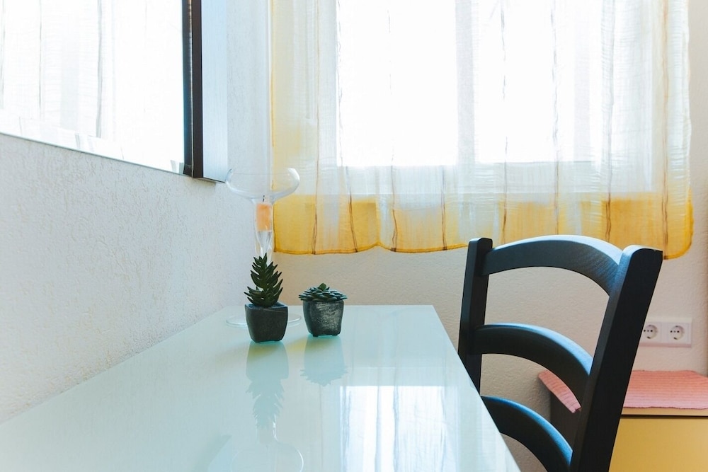 Apartment (Mari - sea view apartments - A4(4) Re)
