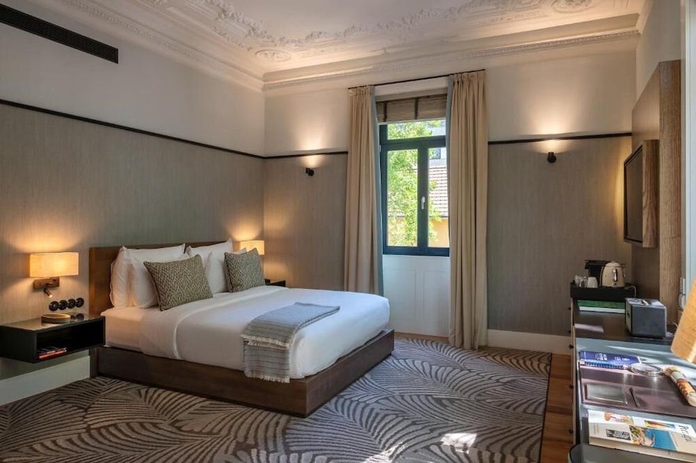 Deluxe Studio Suite