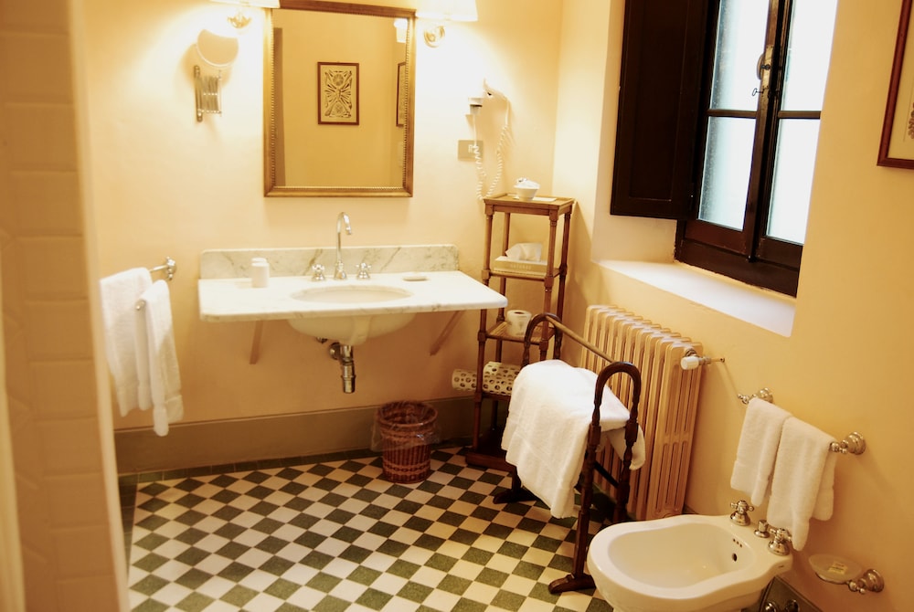 Suite - Photo 6