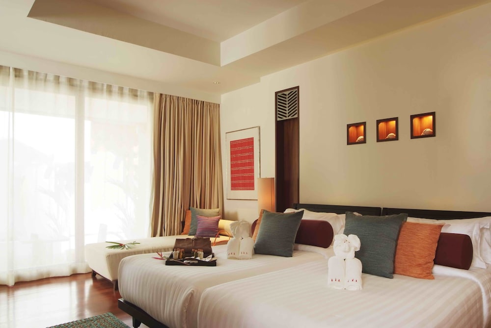 Deluxe Room - Photo 2
