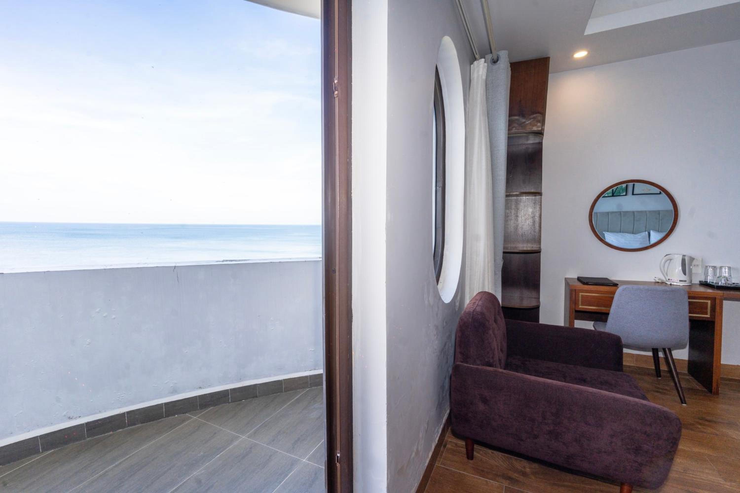 Junior Suite With Ocean View photo 2