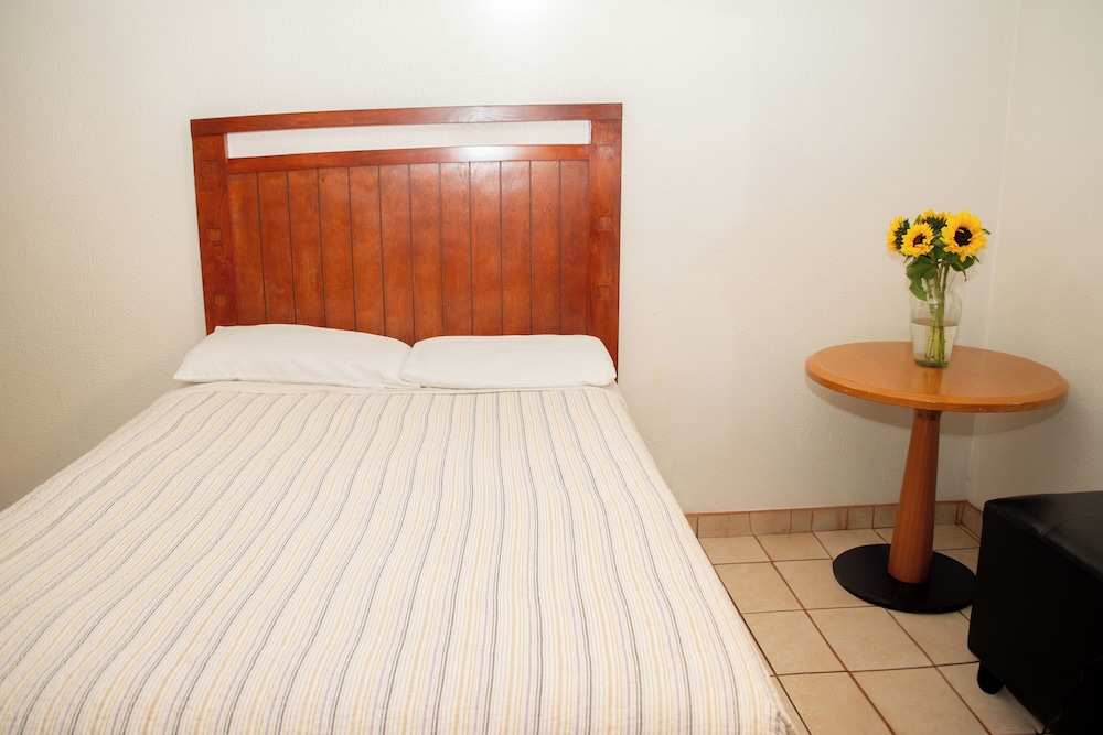 Basic Double Room