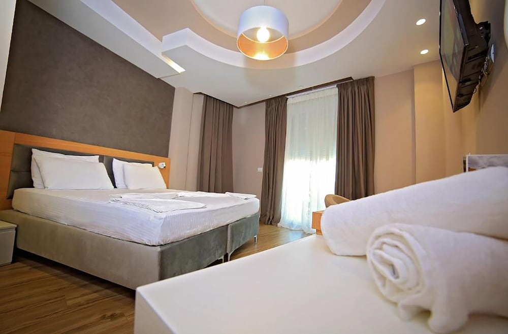 Deluxe Double Room photo 3