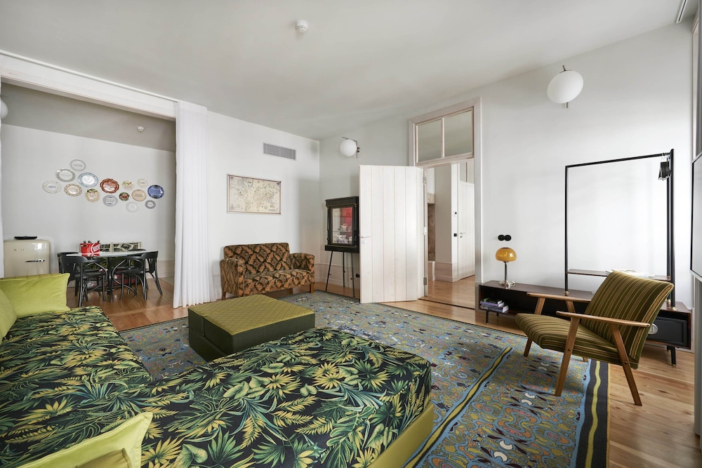 Apartment photo 1