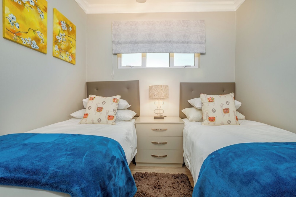 Luxury Suite photo 2