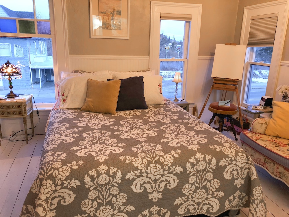 Taffy Art Room