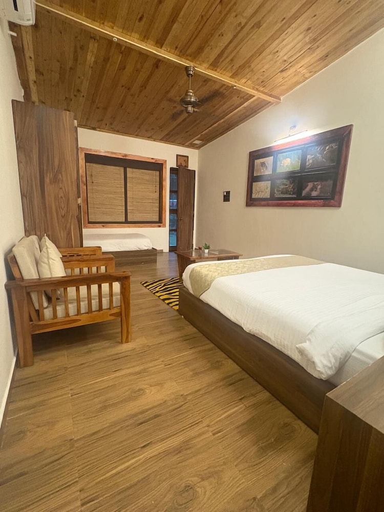Deluxe Cottage photo 2