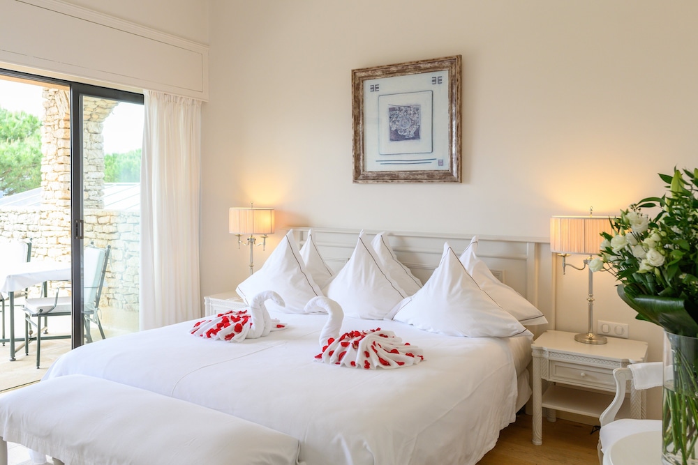 Junior Double or Twin Room, Terrace photo 2