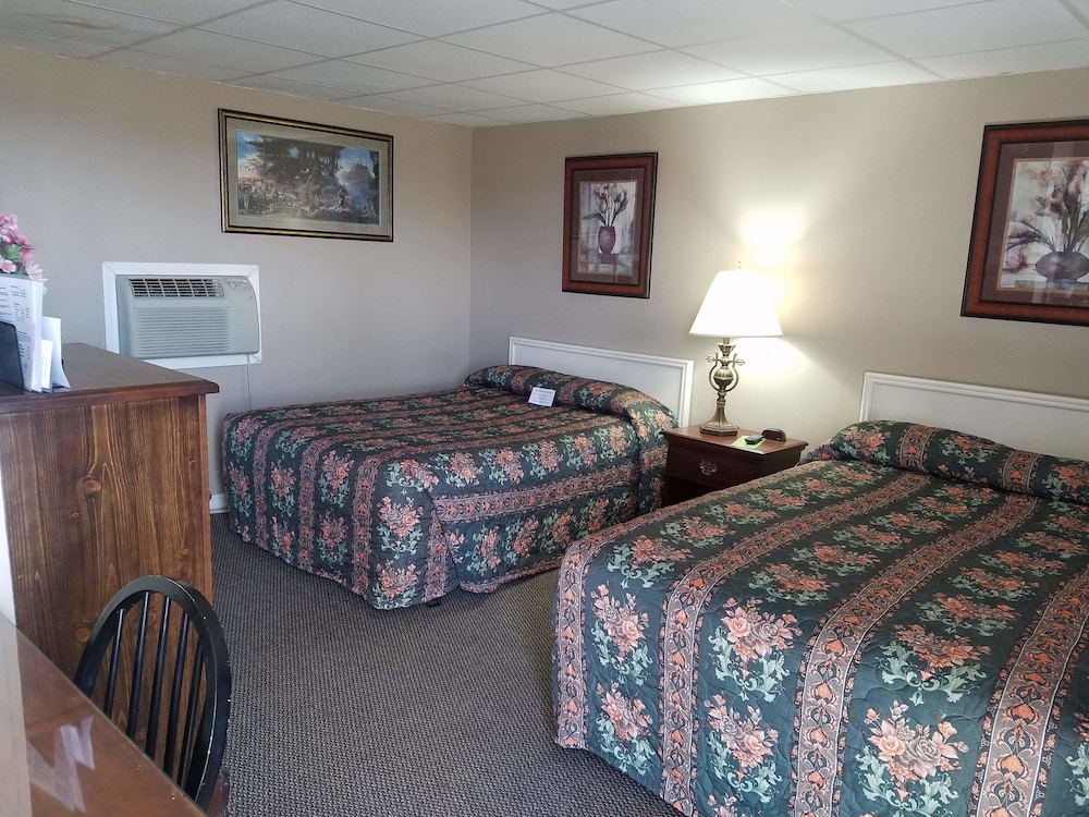 Comfort Double Room, 2 Double Beds, Non Smoking, Refrigerator & Microwave photo 1