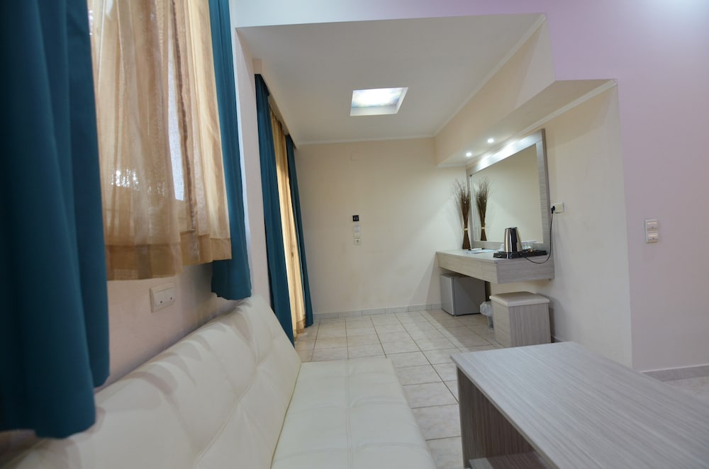 Double Room (Budget) photo 1