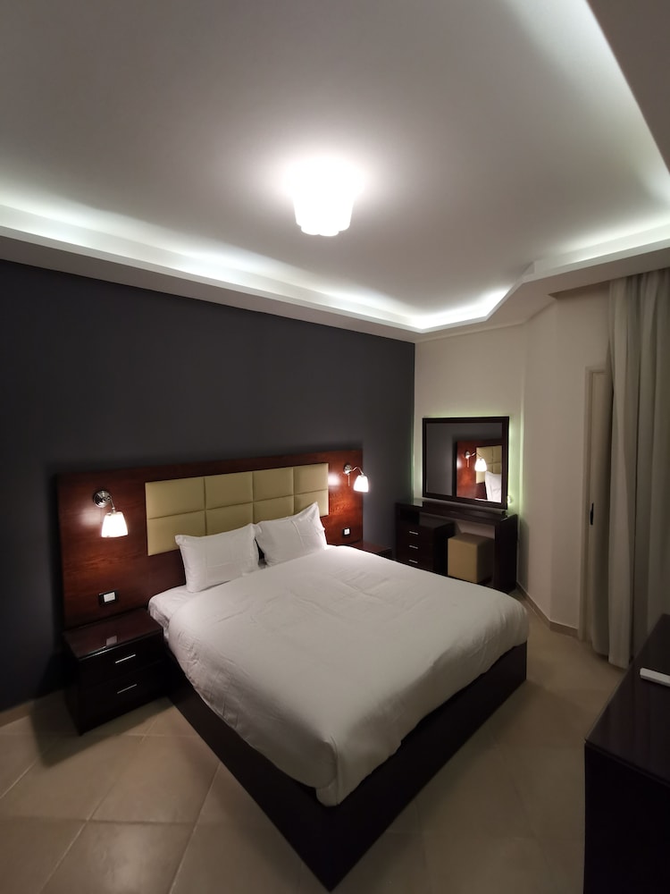 Presidential Apartment photo 2