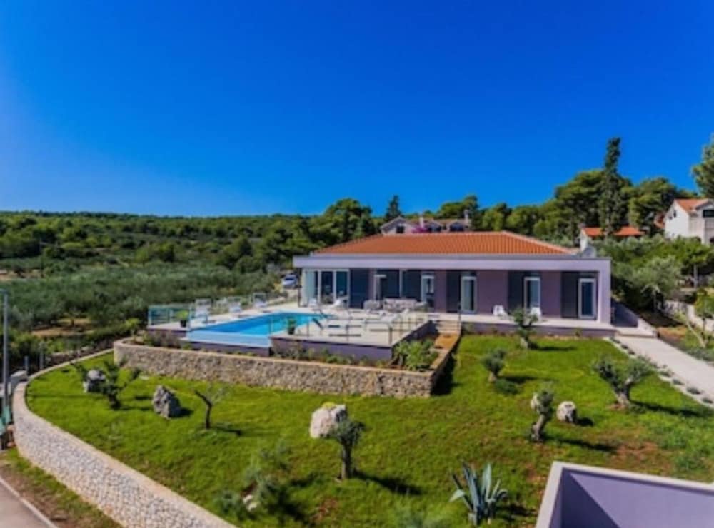 Villa (Villa Ema with Swimming Pool by the S) photo 1