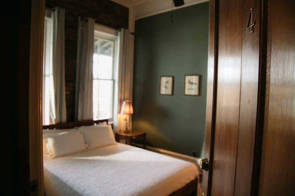 Standard Double Room photo 2
