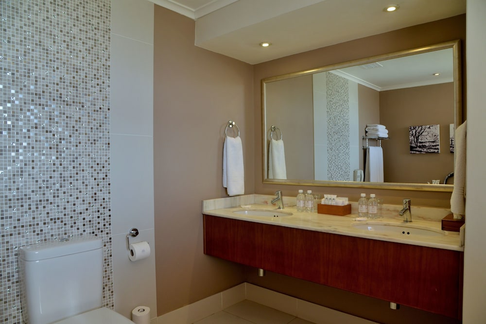 Luxury Studio Suite photo 2