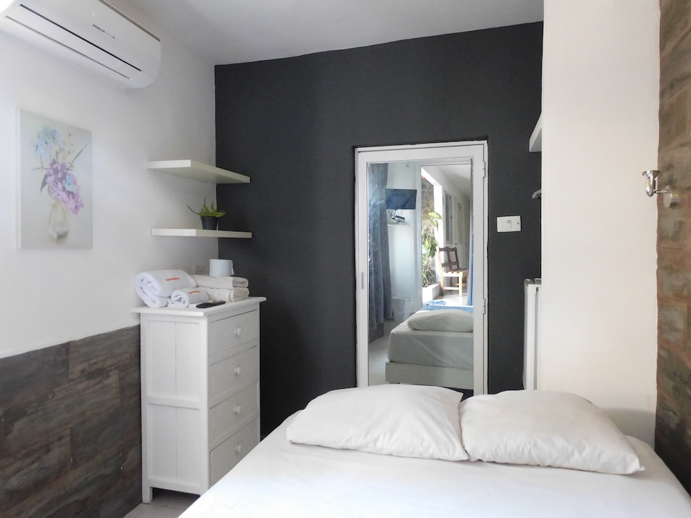 Standard Room photo 2