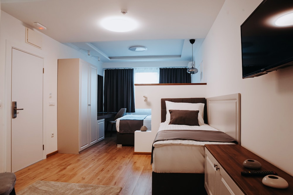 Comfort Triple Room photo 2