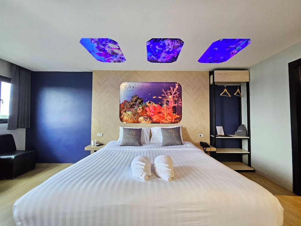 Superior Room, City View