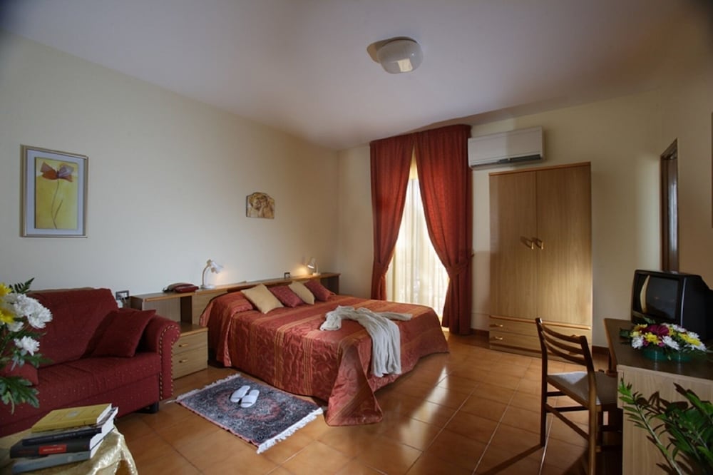 Double Or Twin Room, Sea View photo 2