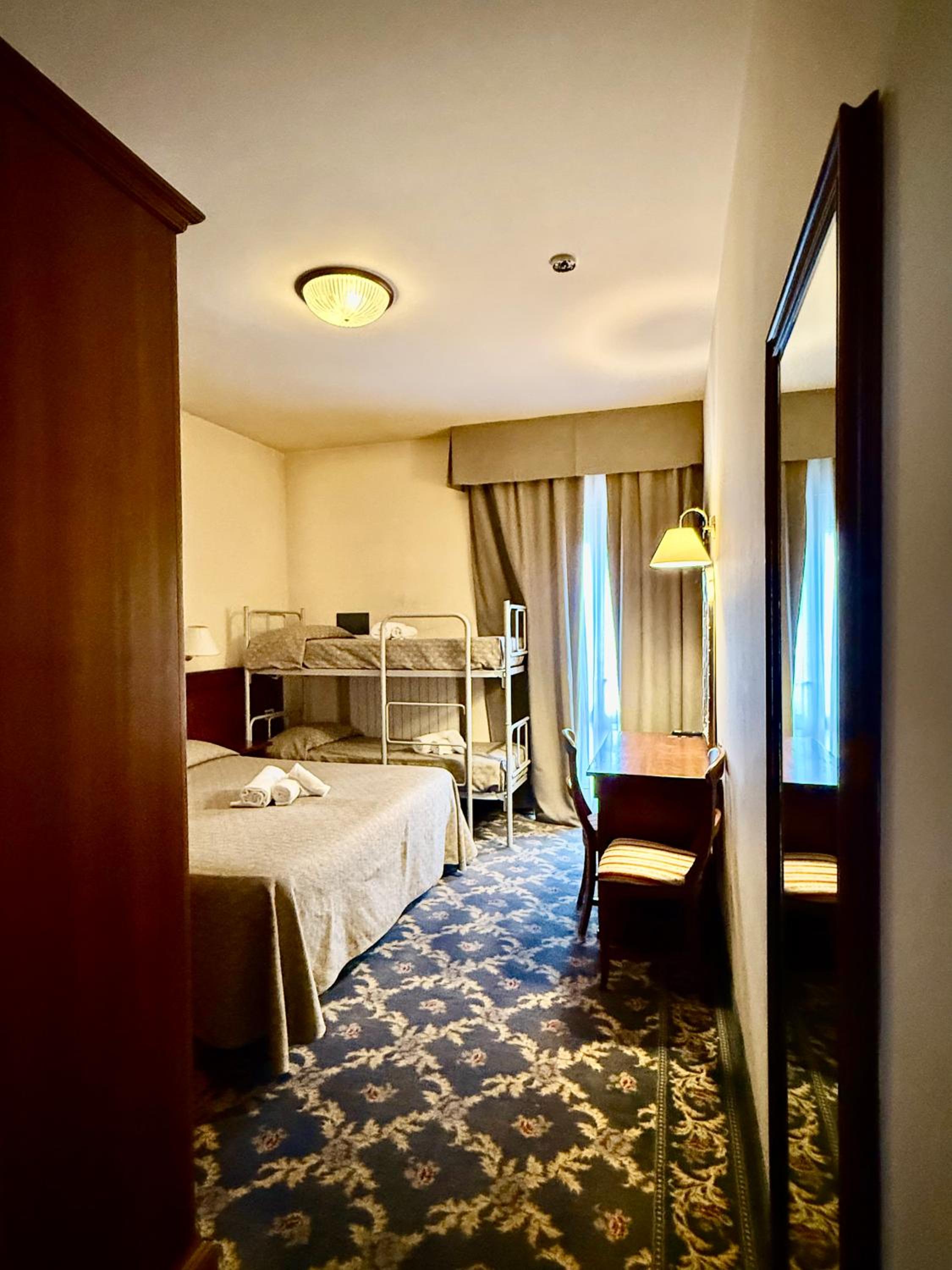 Quadruple Room photo 2