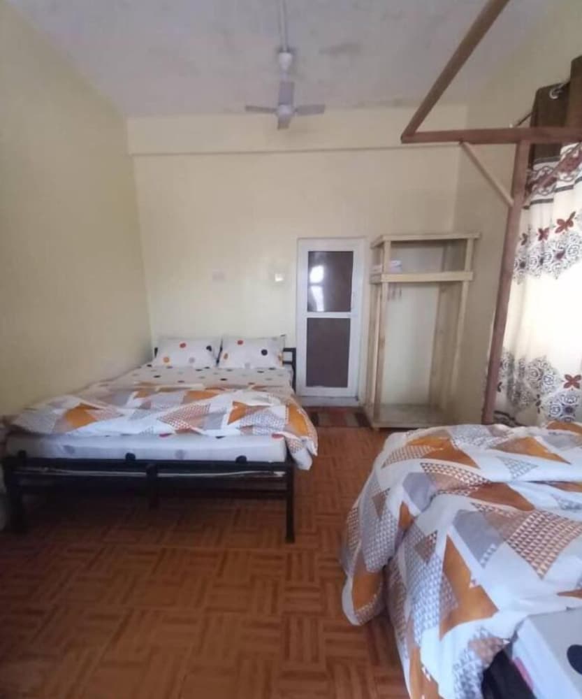 Classic Triple Room, City View