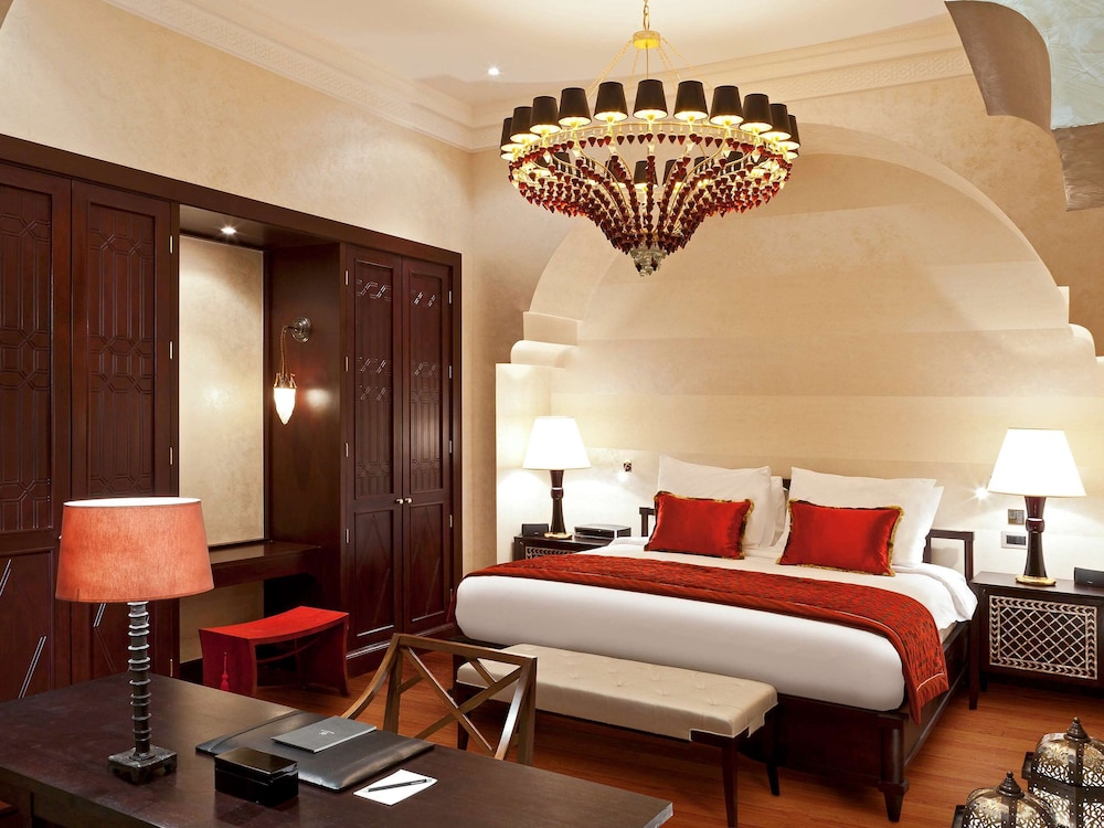Palace Premium Room, 1 King Bed, Garden View - Photo 5