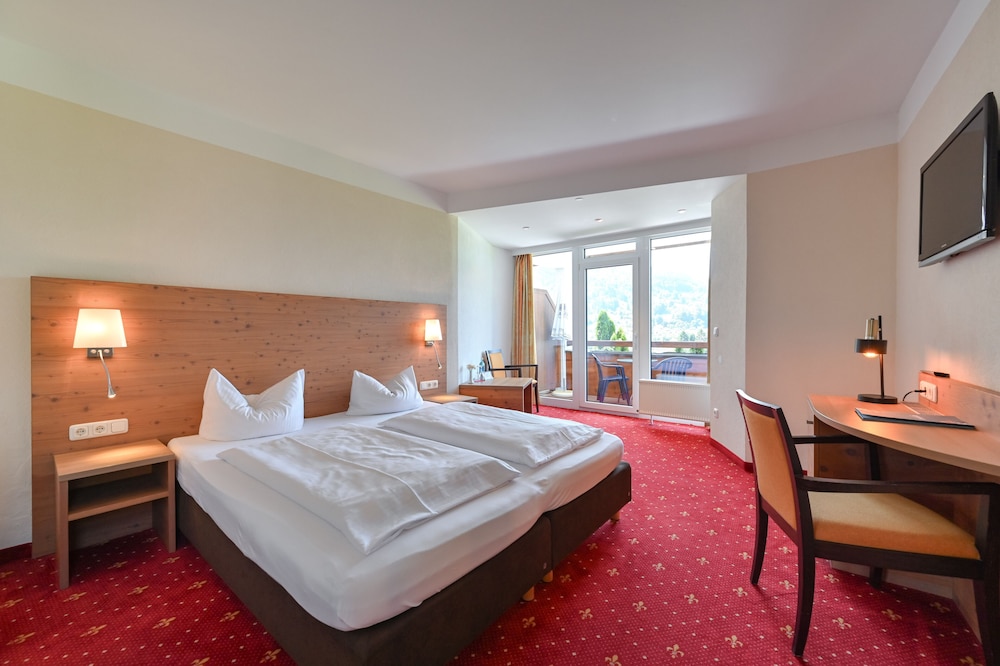 Standard Double Room, Balcony, Lake View