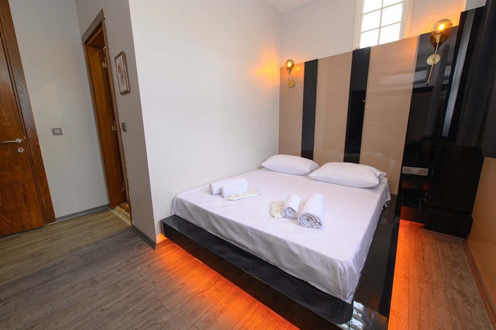Standard Room photo 2