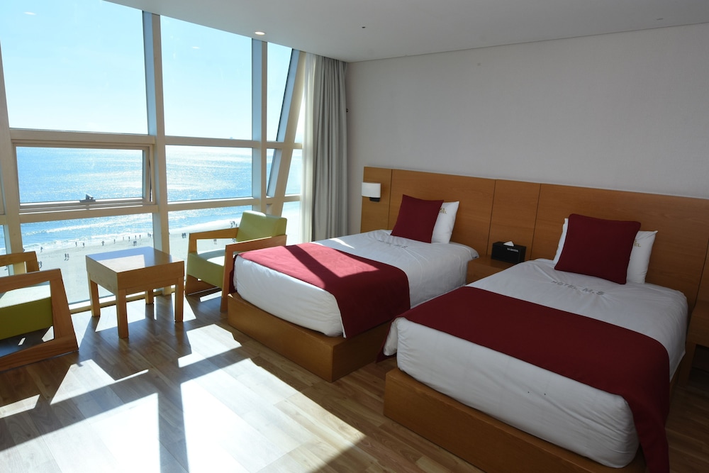 Deluxe Twin Room, Sea View photo 1