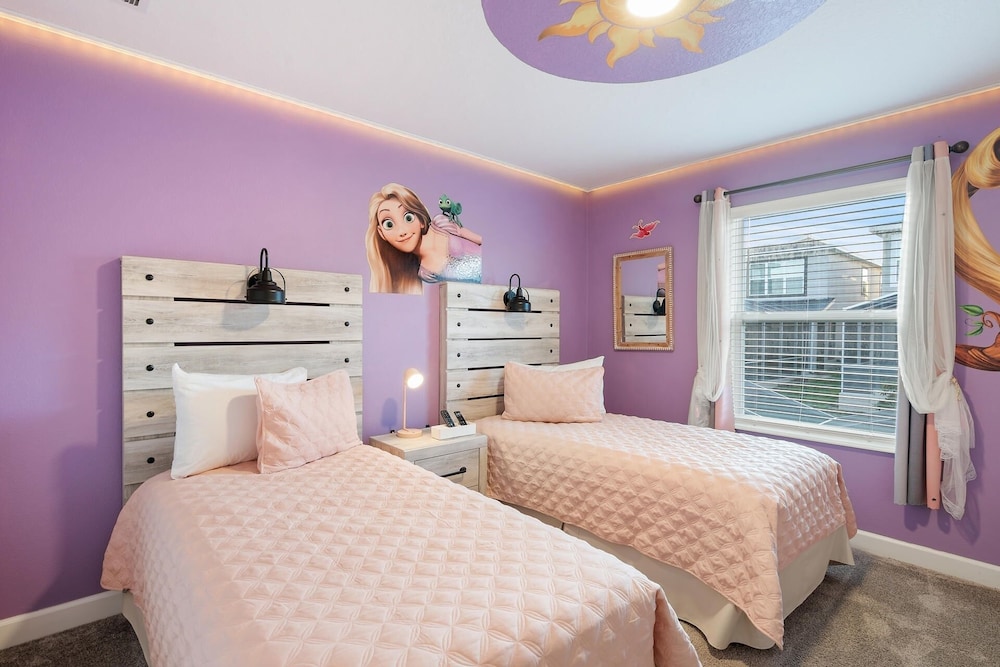 Townhome, 4 Bedrooms