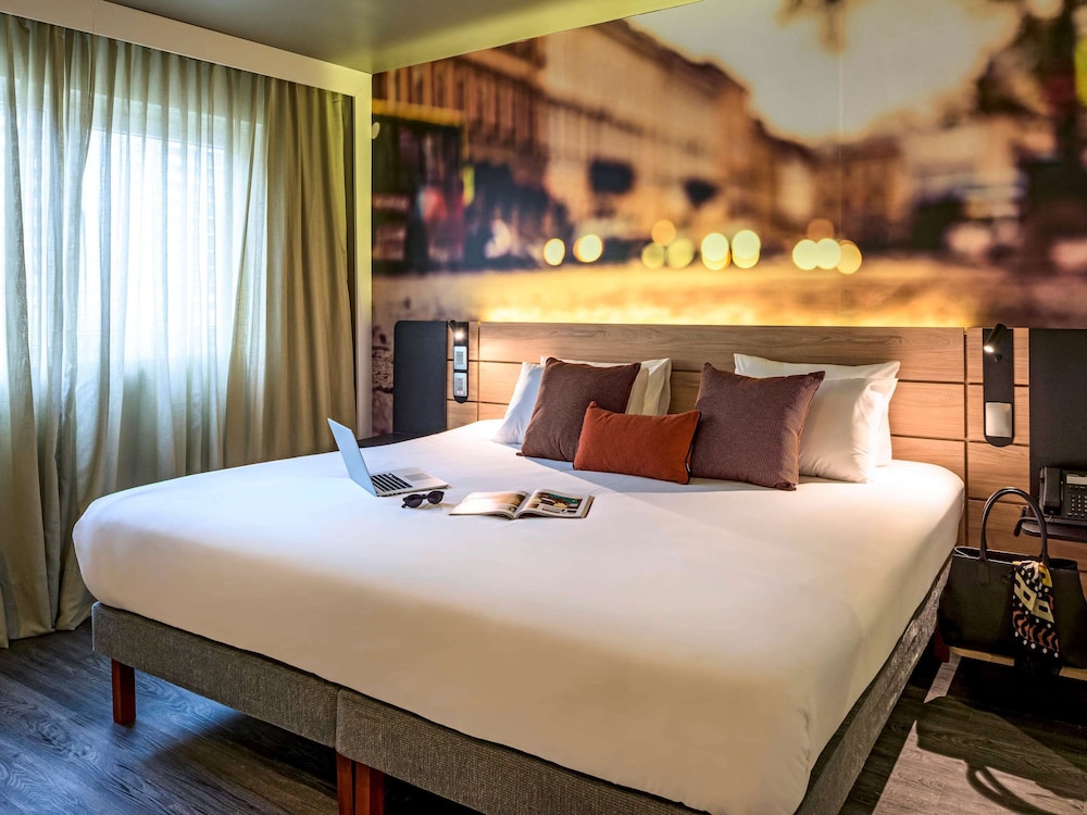 Superior Room with Super King Bed