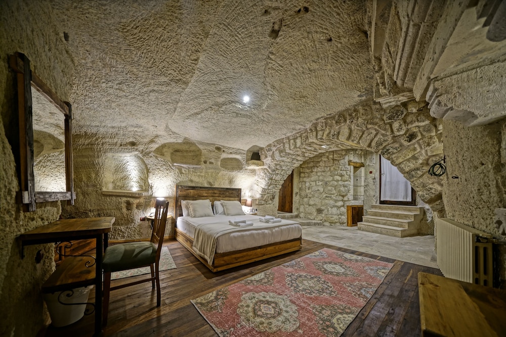 Family Room - Photo 1