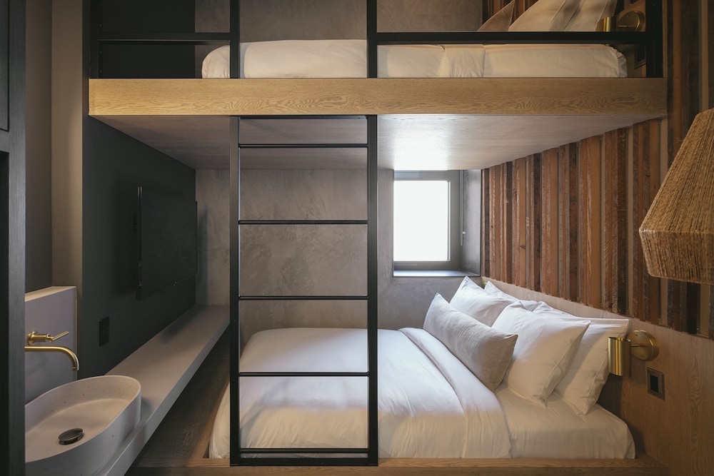 Room (Bunk Room) - Photo 1