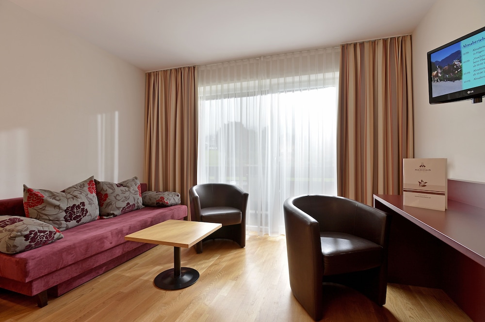 Triple Room, Balcony photo 2