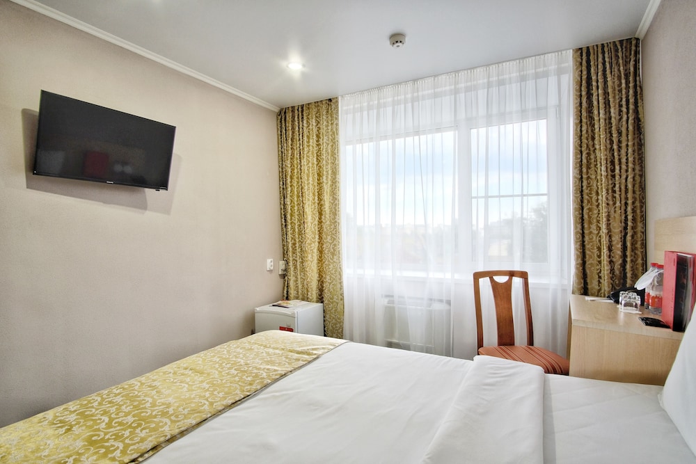 Standard Double or Twin Room photo 2