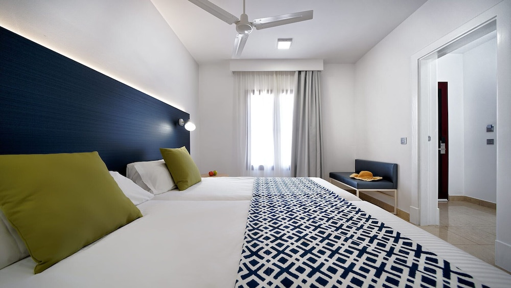 Junior Room