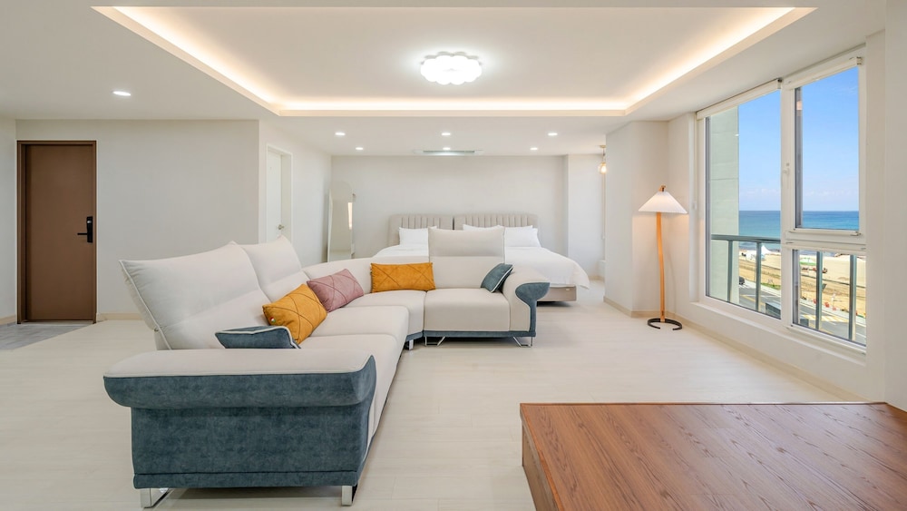 Basic Room, 1 Bedroom (301 Ocean Fam) photo 3