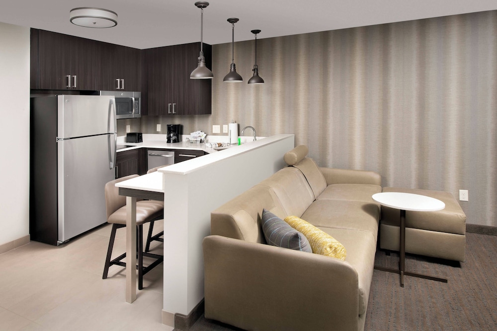 Studio, Multiple Beds (Mobility Accessible, Roll-In Shower)