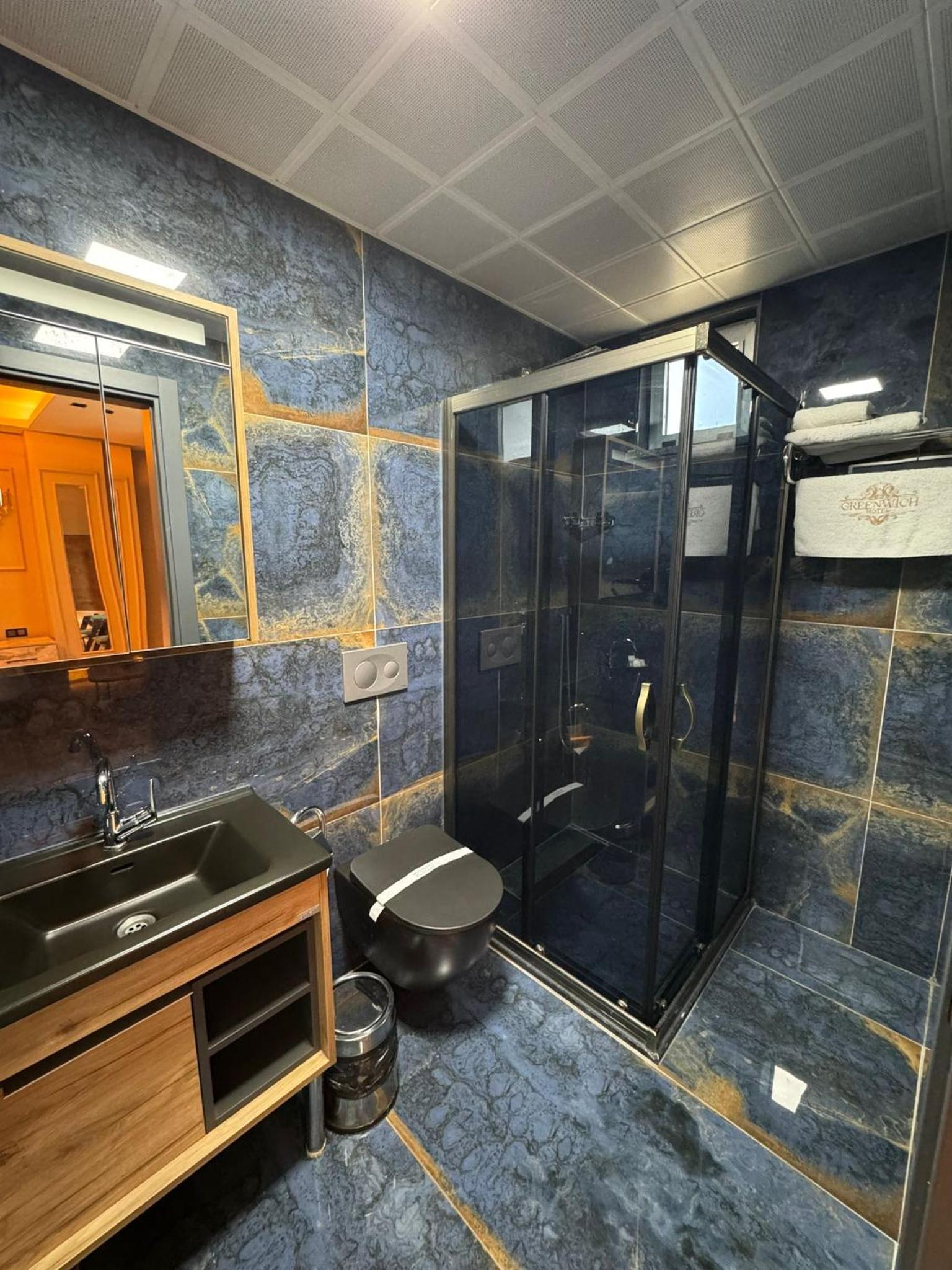 Double Room with Balcony photo 2
