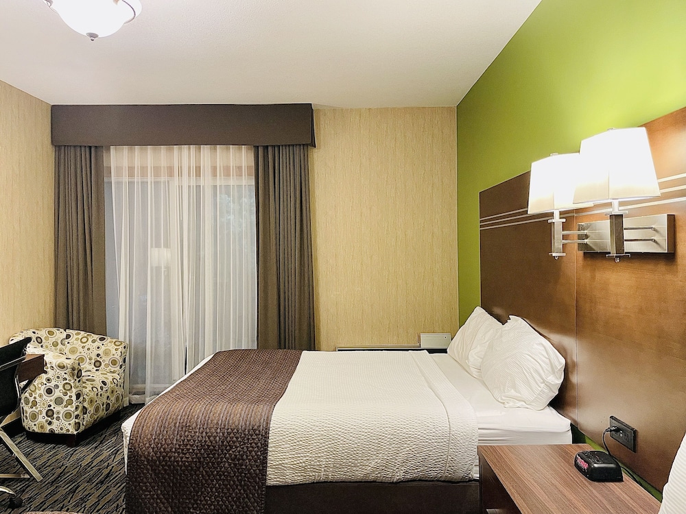Deluxe Room, 2 Queen Beds - Photo 2