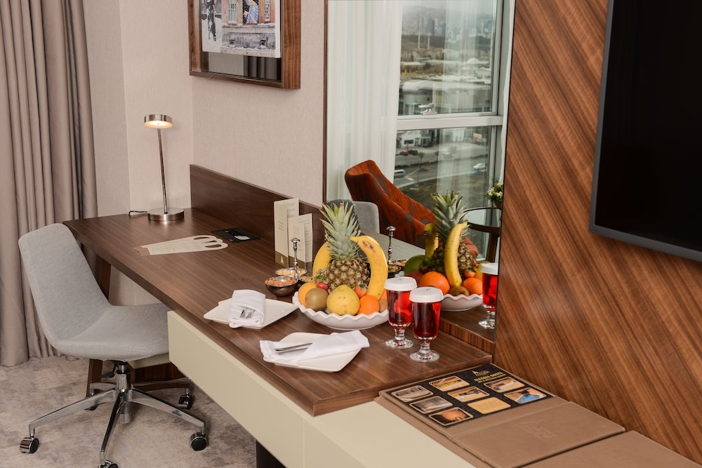 Deluxe Double or Twin Room - Photo 17