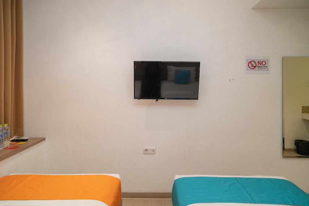 Deluxe Twin Room - Photo 11