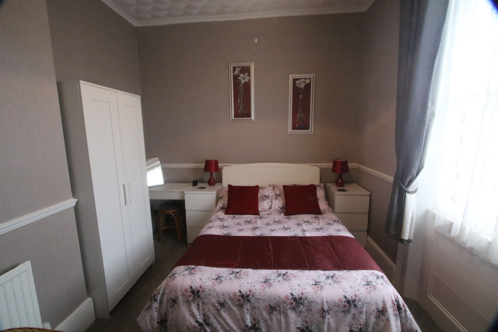Standard Double Room, Ensuite photo 2