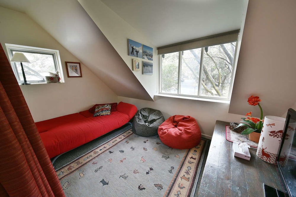 3 Bedroom and a Loft Ski Chalet with character photo 2