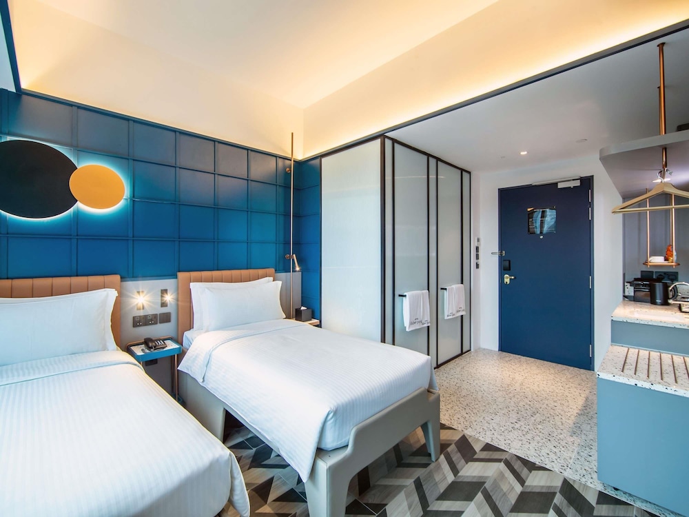 Deluxe Room, 2 Twin Beds photo 3