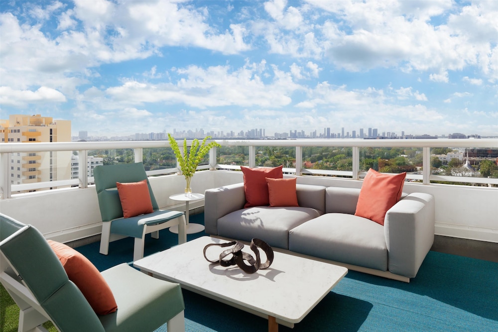 Suite, Terrace (Crown) - Photo 3
