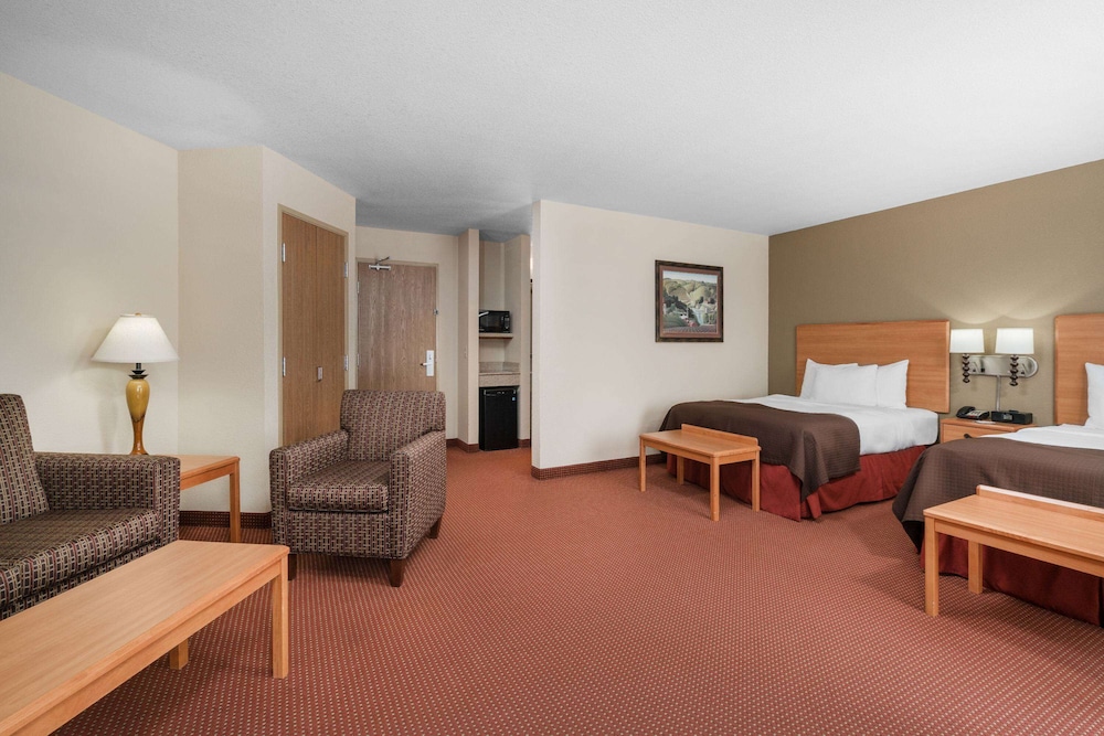 Suite, 2 Queen Beds, Non Smoking photo 1