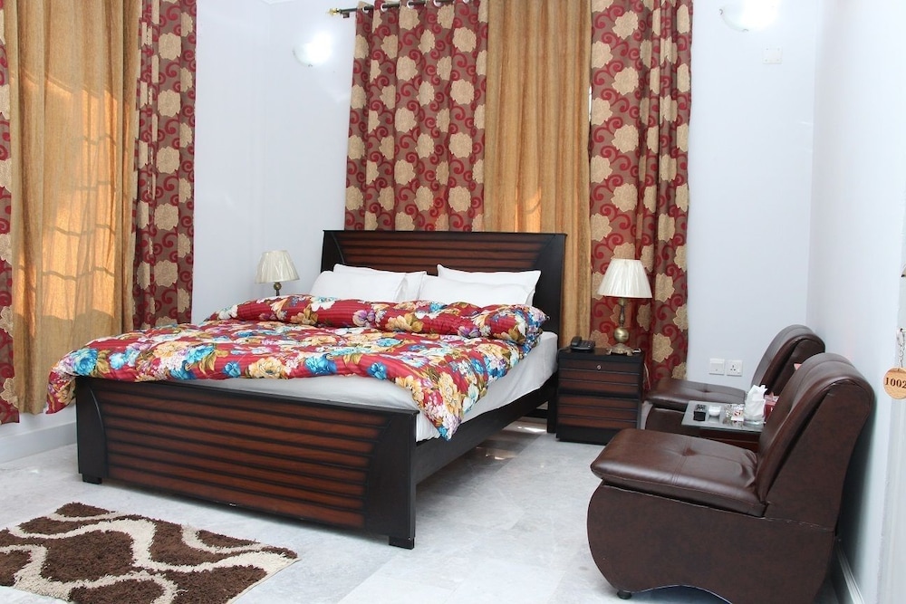 Deluxe House, 1 King Bed, Smoking photo 3