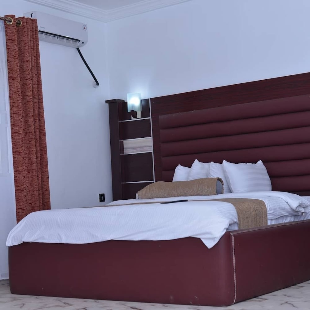 Suite photo 1
