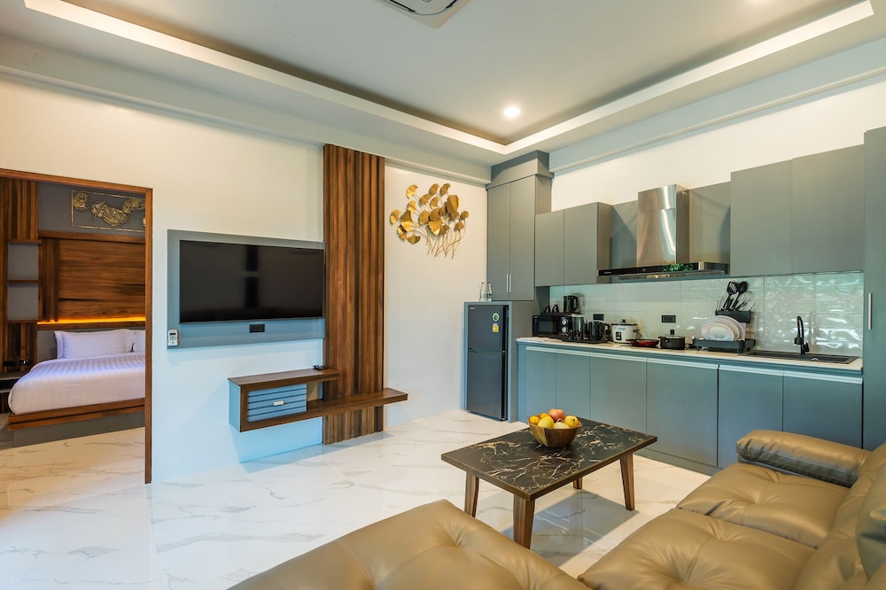 Two-Bedroom Villa - Photo 3